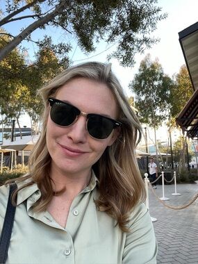 Meet your Posher, Lex